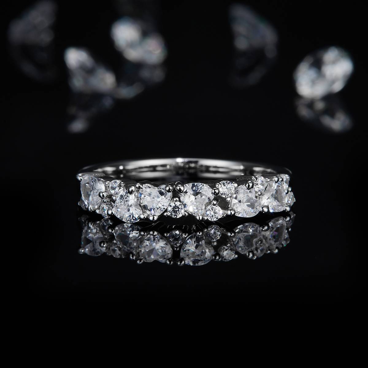 S925 Silver Plated Platinum Women's Ring Customized Selection with Counter Stone Moissanite Diamond 0.75ct