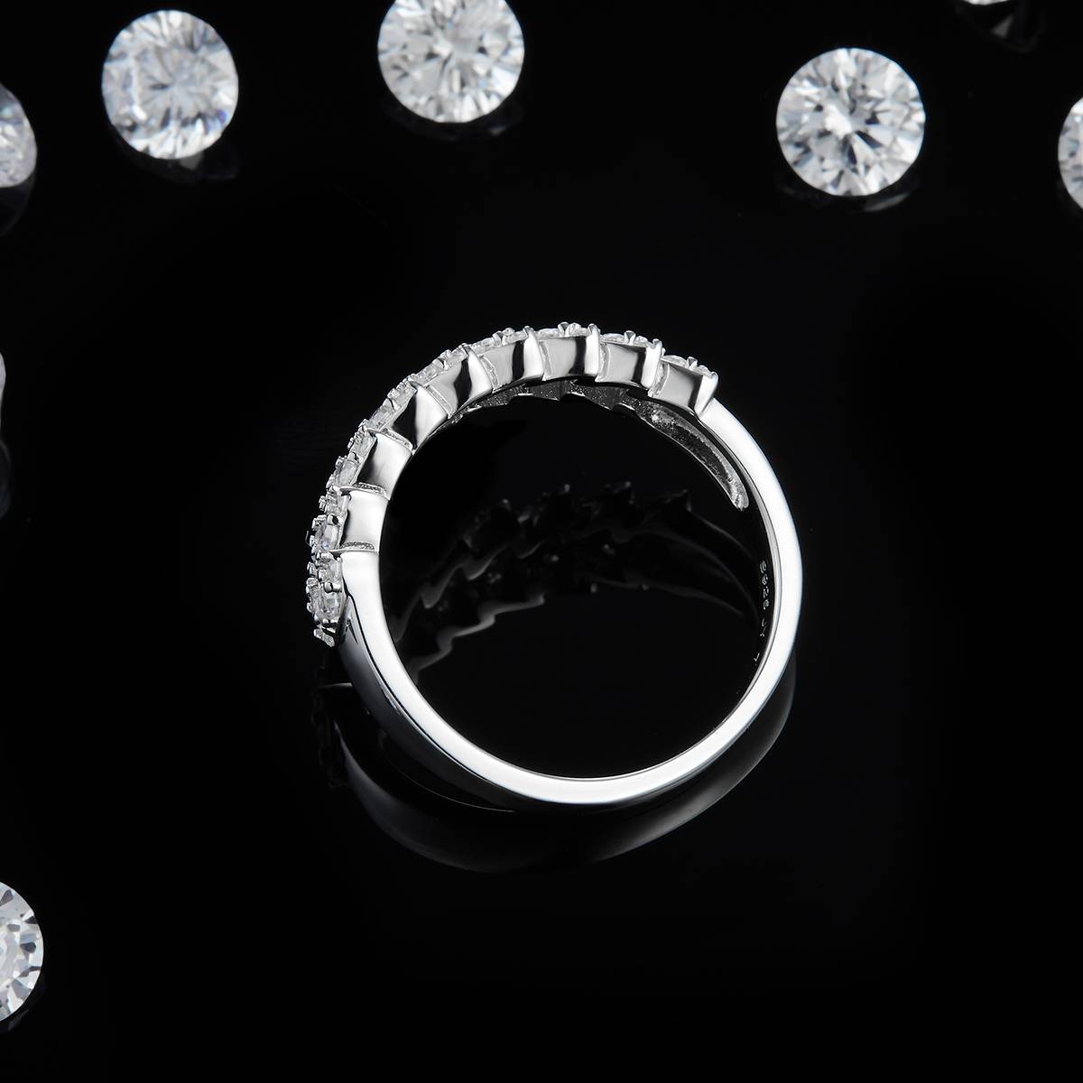 S925 Silver Plated Platinum Women's Ring Customized Selection with Sub Stone Moissanite Diamond 0.44ct