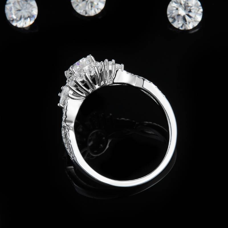 Affordable Luxury蛋形Women's RingS925银镀白金定制选款主石Moissanite1.0ct/副石高碳钻