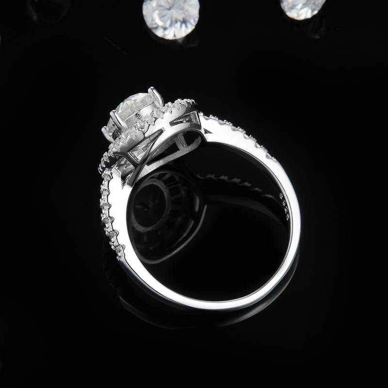 蛋形满钻女戒S925银镀白金定制选款主石莫桑钻1.5ct/副石高碳钻