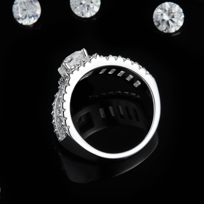 豪华枕形Women's RingS925银镀白金定制选款主石Moissanite1.0ct/副石高碳钻