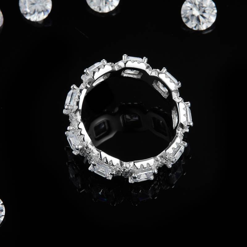 阿斯切排戒S925银镀白金女戒定制选款主副石莫桑钻4.3ct