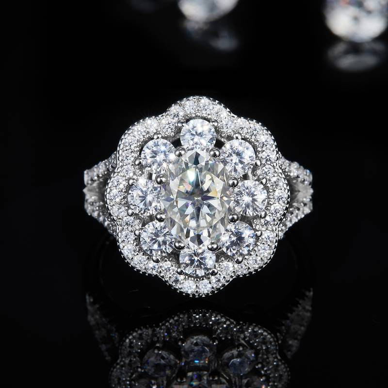 满钻围镶蛋形S925银镀白金Women's Ring定制选款主石Moissanite1.5ct/副石高碳钻