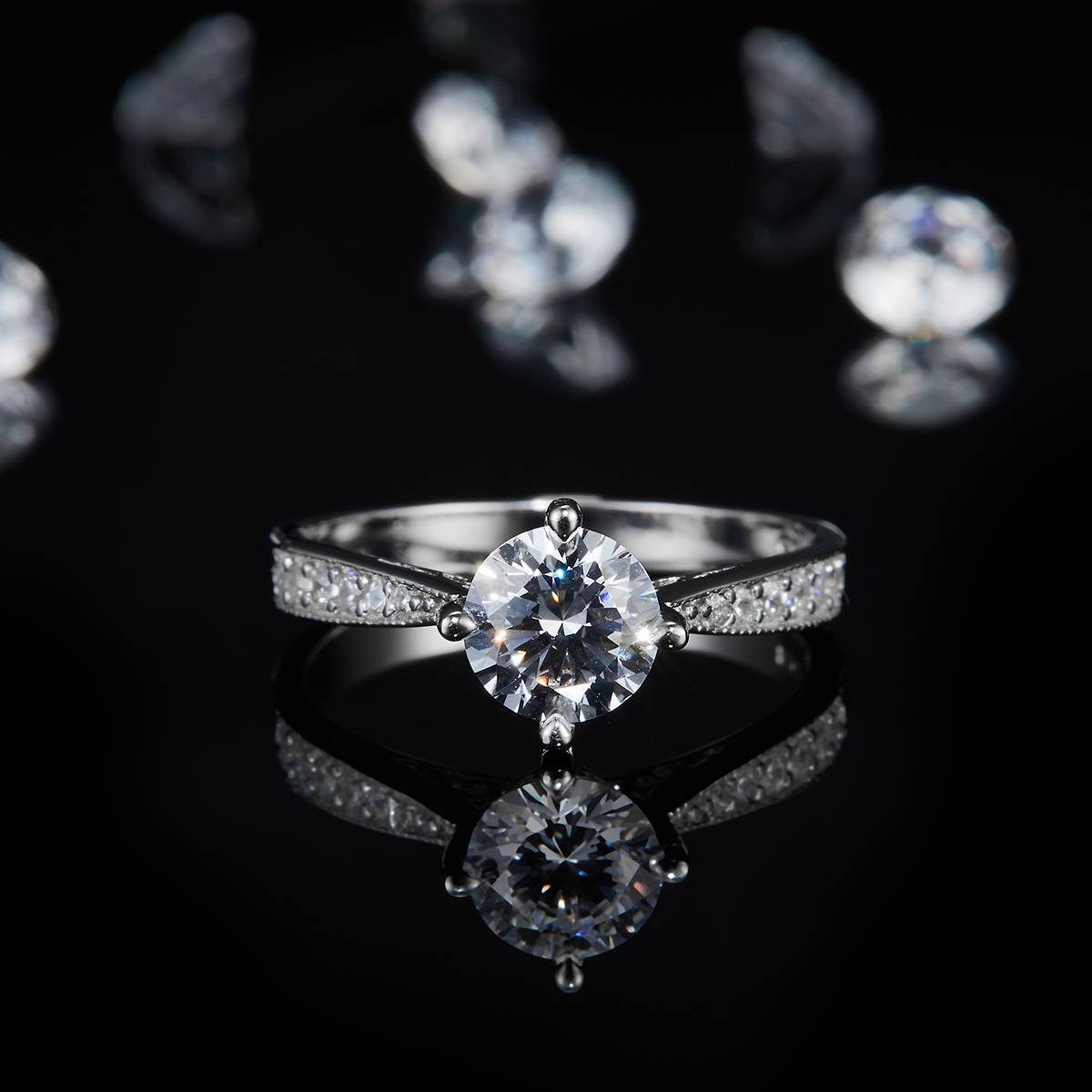 Micro Inlaid Four Claw Women's Ring S925 Silver Plated Platinum Women's Ring Customized Selection Main Stone Moissanite 1.0ct/Sub Stone Cubic Zirconia