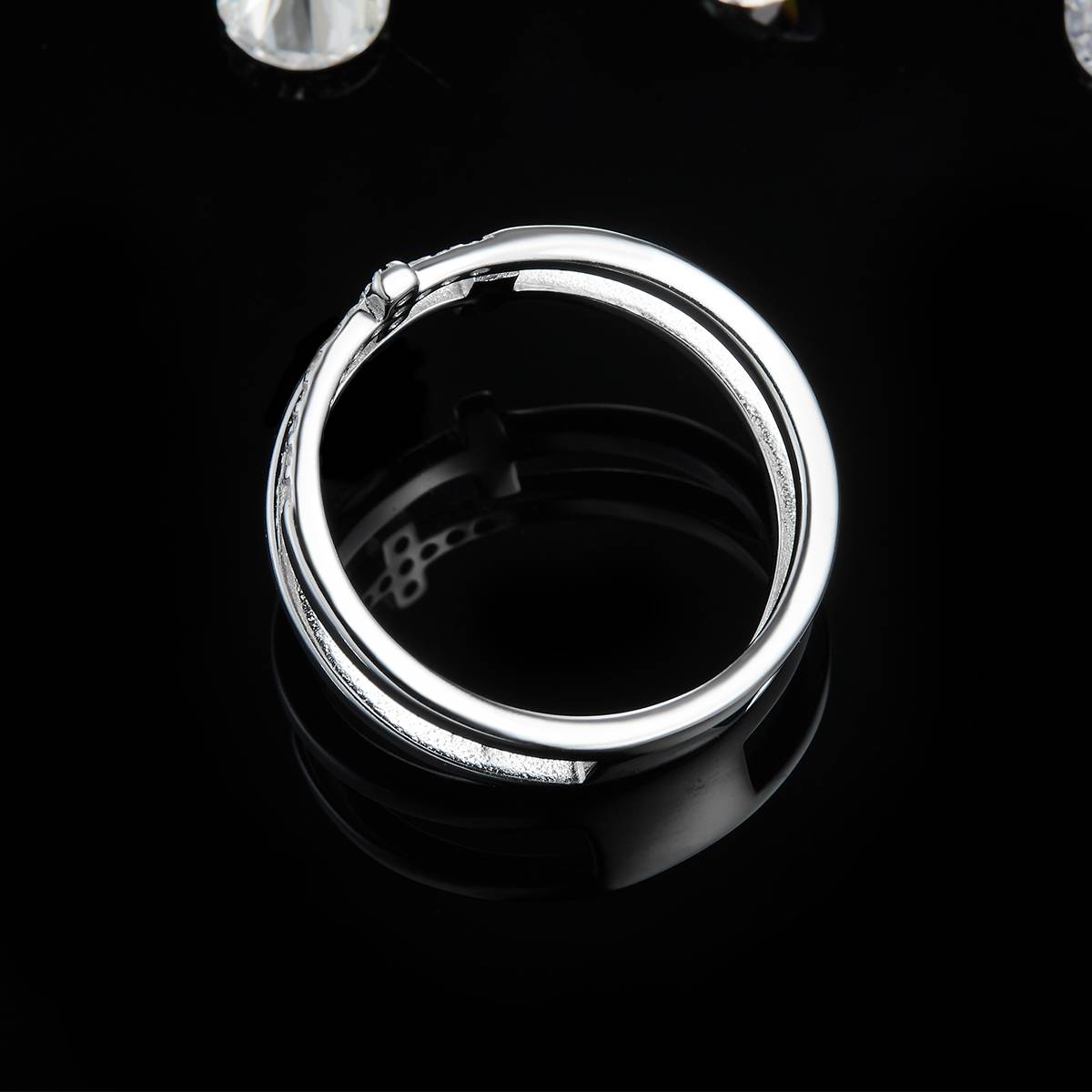 T-shaped S925 silver plated platinum women's ring custom selection Side Stone Moissanite 0.1ct