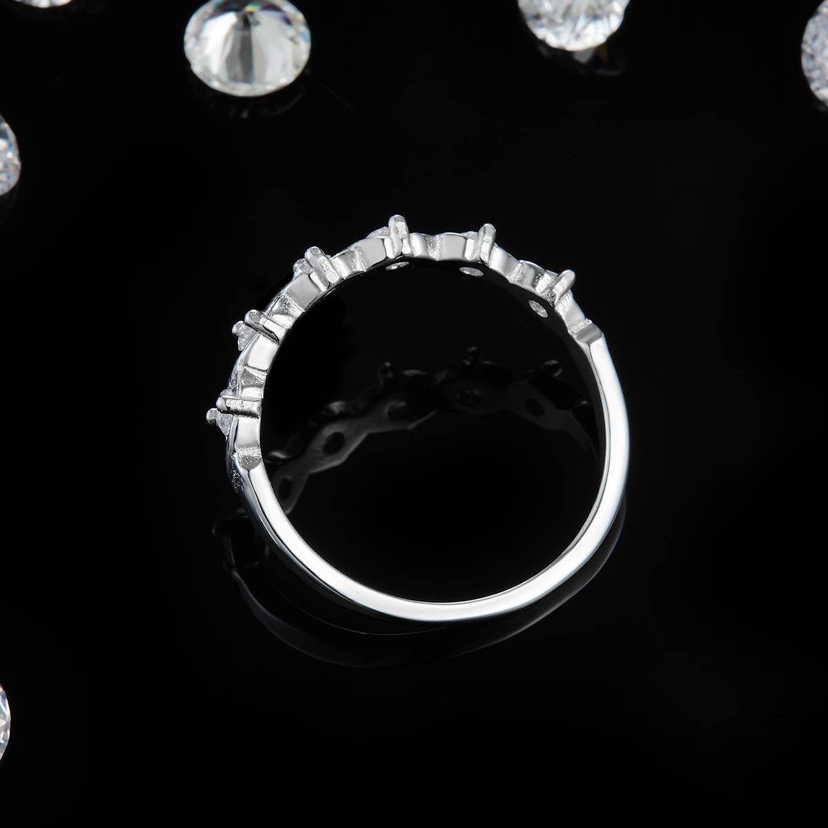 Fashion lined S925 silver plated platinum women's ring custom selection Side Stone Moissanite 0.36ct