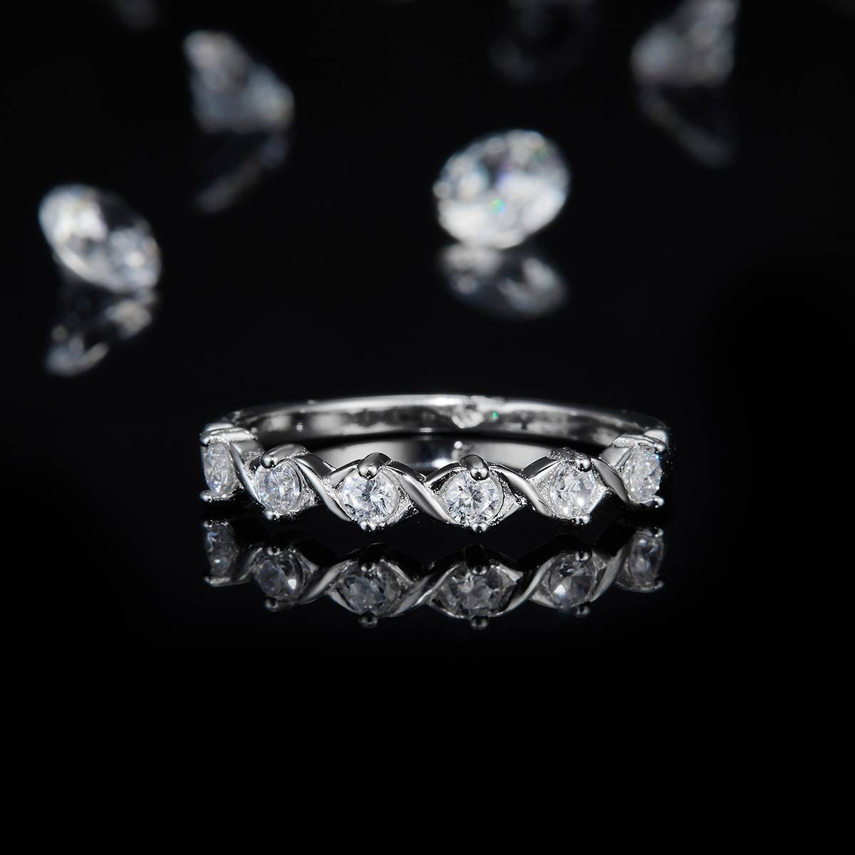 Fashion lined S925 silver plated platinum women's ring custom selection Side Stone Moissanite 0.36ct