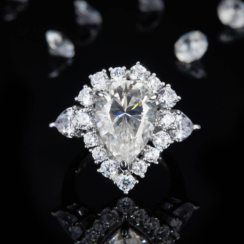 豪华满钻梨形Women's RingS925银镀白金定制选款Moissanite8.0ct/副石高碳钻