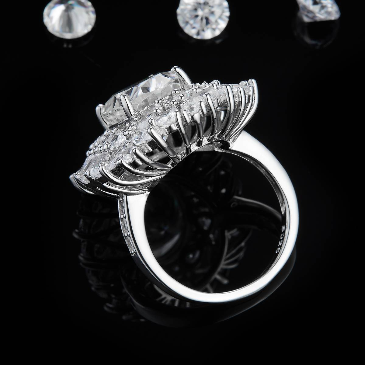 Luxury Full Diamond Pigeon Egg Women's Ring S925 Silver Plated Platinum Customized Selection Moissanite 8.0ct/Side Stone Cubic Zirconia