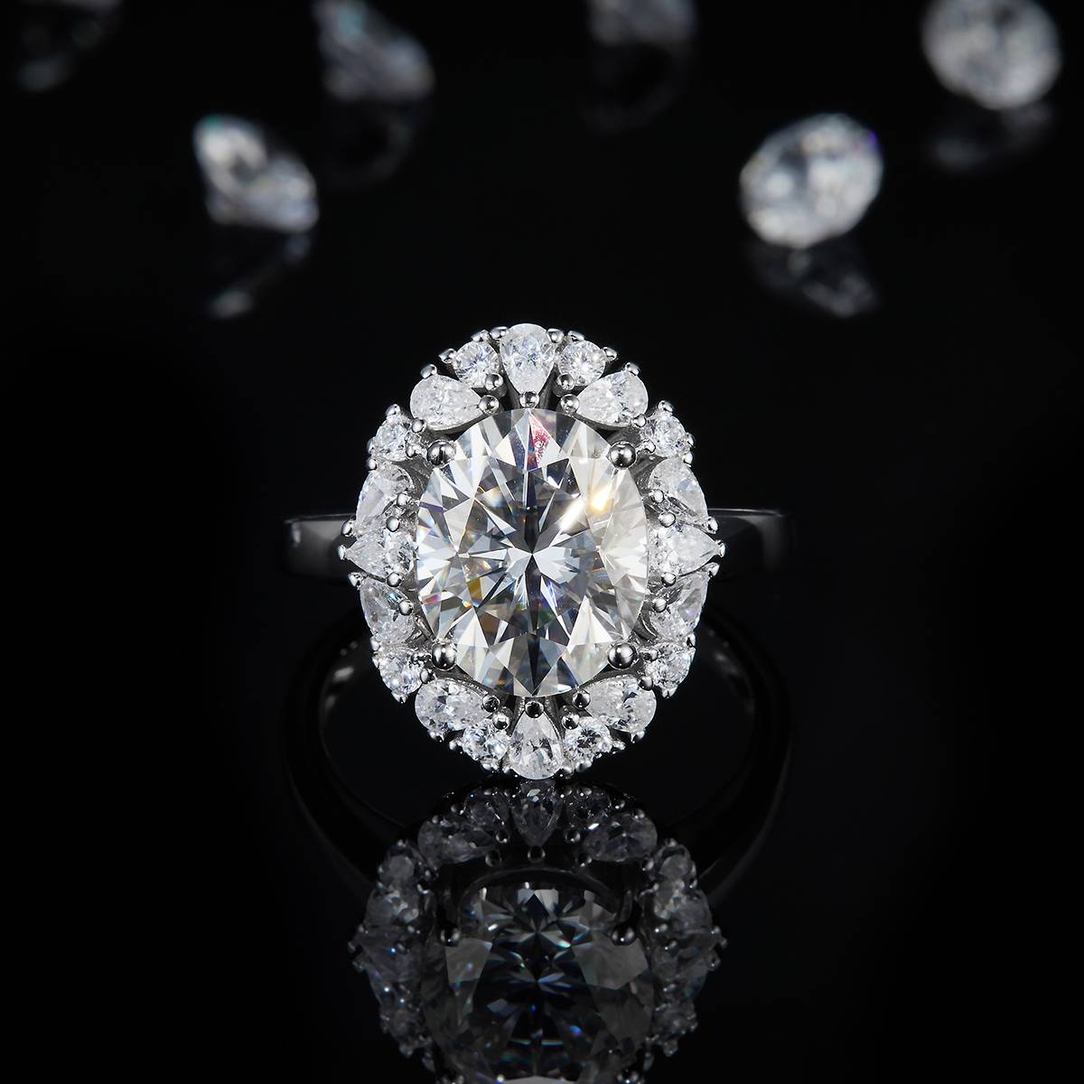 光臂奢华蛋形女戒S925银镀白金定制选款莫桑钻4.5ct/副石高碳钻