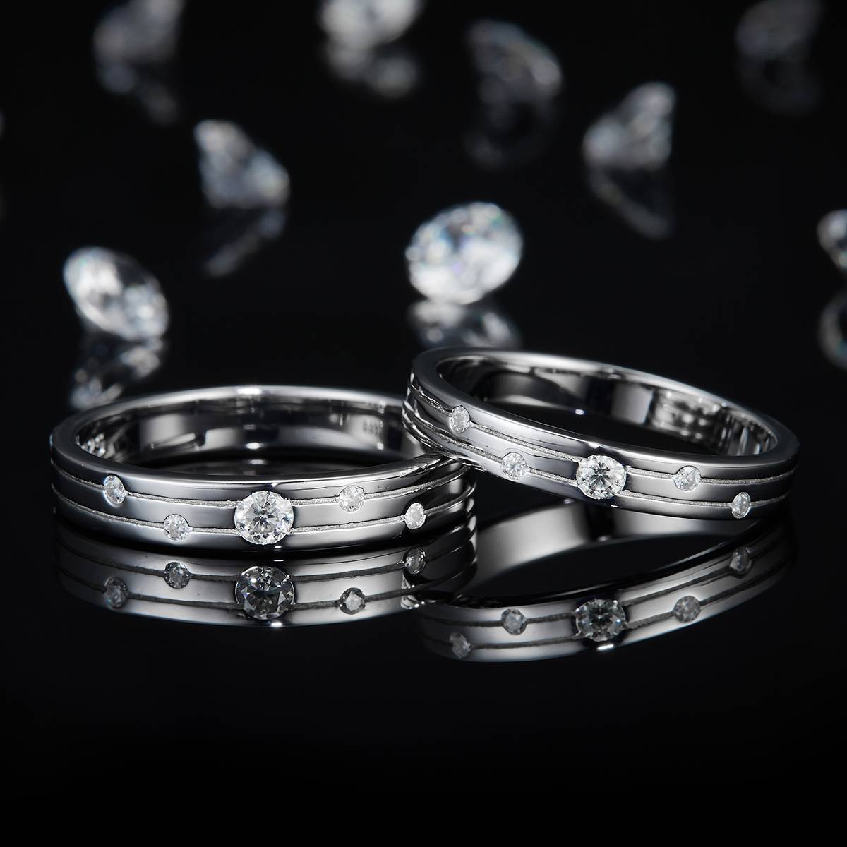 Simplified design S925 silver plated platinum couple set custom selection Side Stone Moissanite 0.15ct