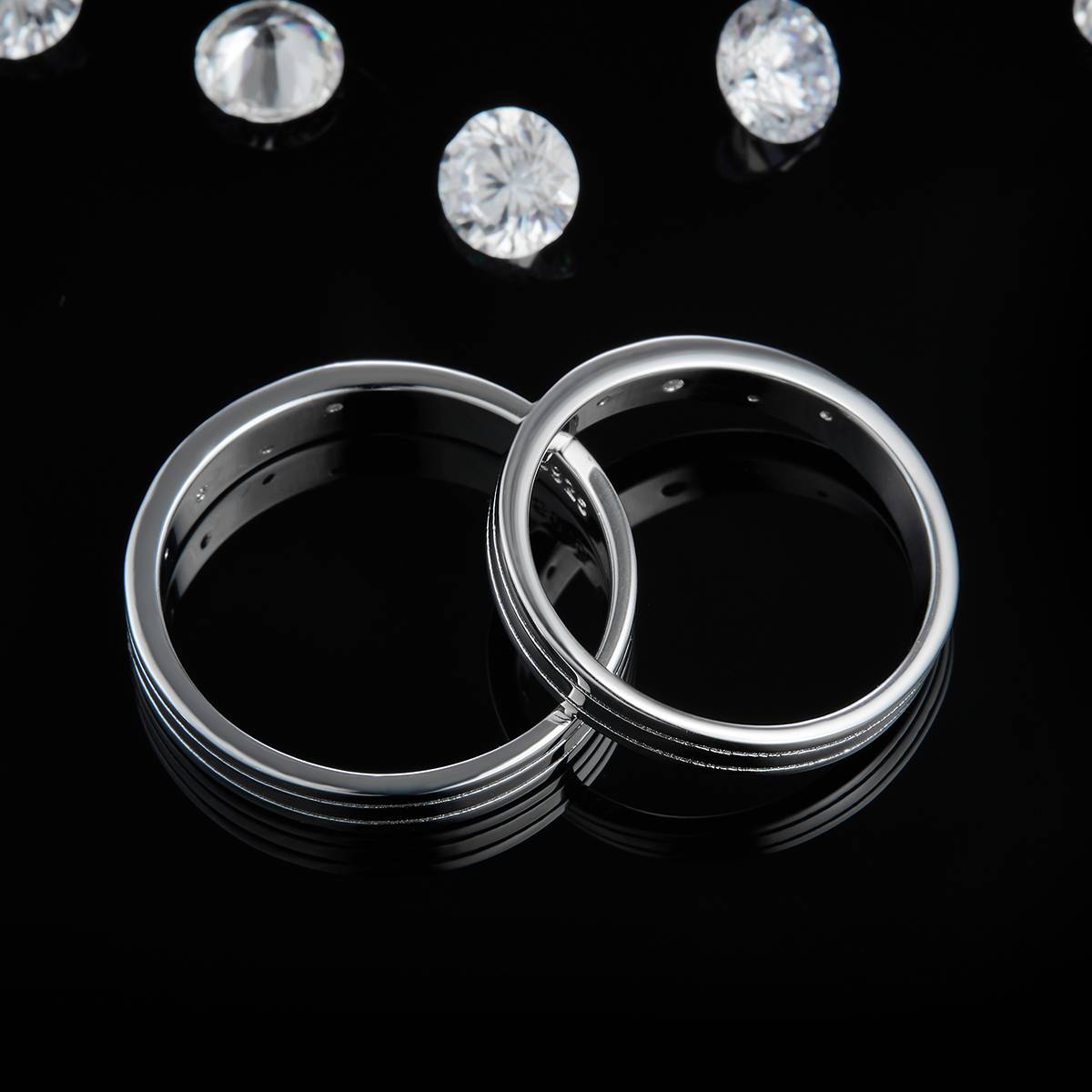 Simplified design S925 silver plated platinum couple set custom selection Side Stone Moissanite 0.15ct