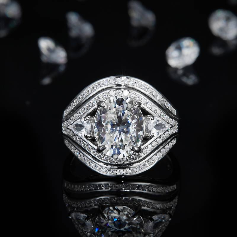 满钻Affordable Luxury蛋形Women's RingS925银镀白金定制选款主石Moissanite3.0ct/副石高碳钻