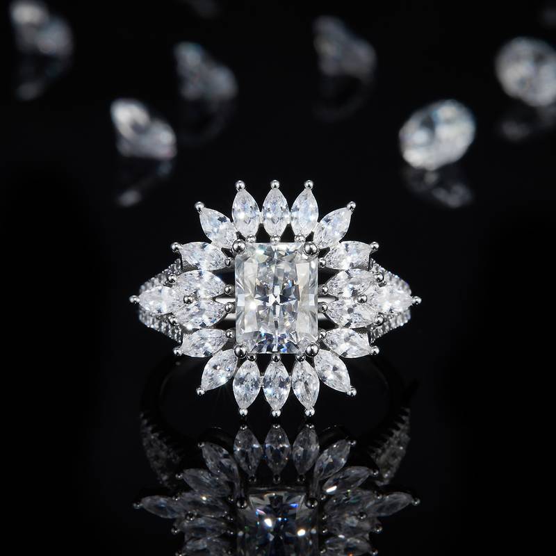 满钻祖母绿切割Women's RingS925银镀白金定制选款主石Moissanite2.5ct/副石高碳钻