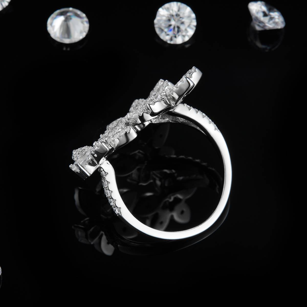 Petal Open Women's Ring S925 Silver Plated Platinum Customized Selection Side Stone Moissanite 1.68ct