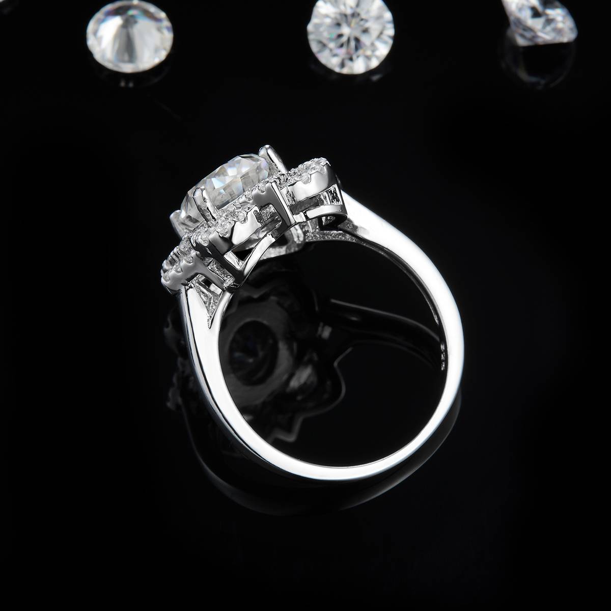 Light arm luxury Oval women's ring S925 silver plated platinum customized selection, main stone Moissanite 3.0ct/Side Stone Cubic Zirconia