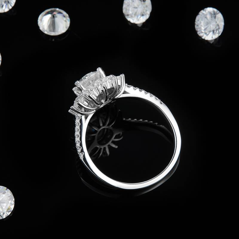 微镶太阳花蛋形Women's RingS925银镀白金定制选款主石Moissanite1.5ct/副石高碳钻