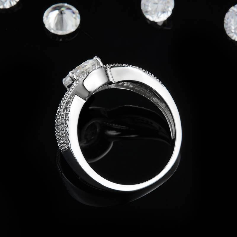 满钻扭臂Women's RingS925银镀白金定制选款主石Moissanite1.2ct/副石高碳钻