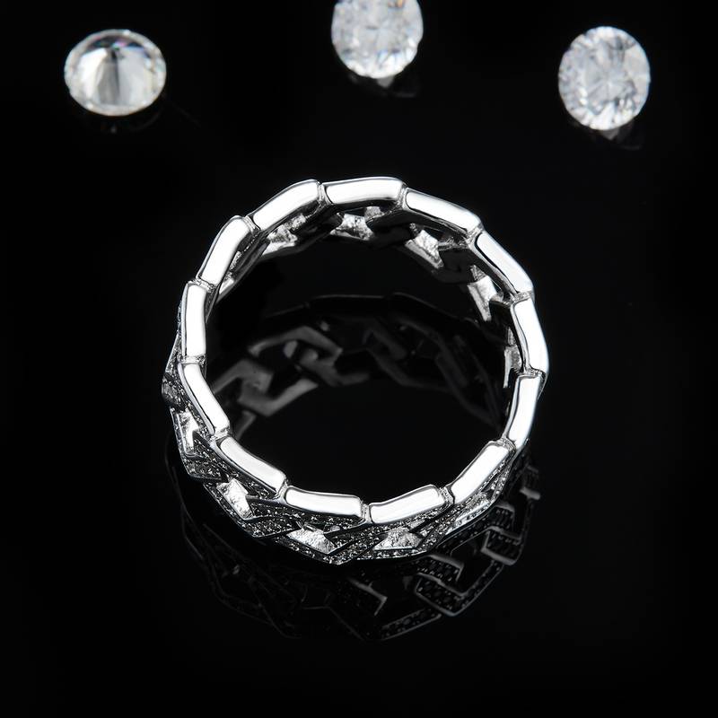 时尚风排戒S925银镀白金定制选款副石莫桑钻0.77ct