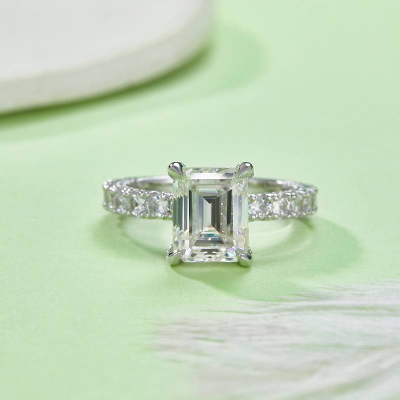 R221026016款S925银镀18K白金长方形莫桑钻女戒8*10mm/4.0CT