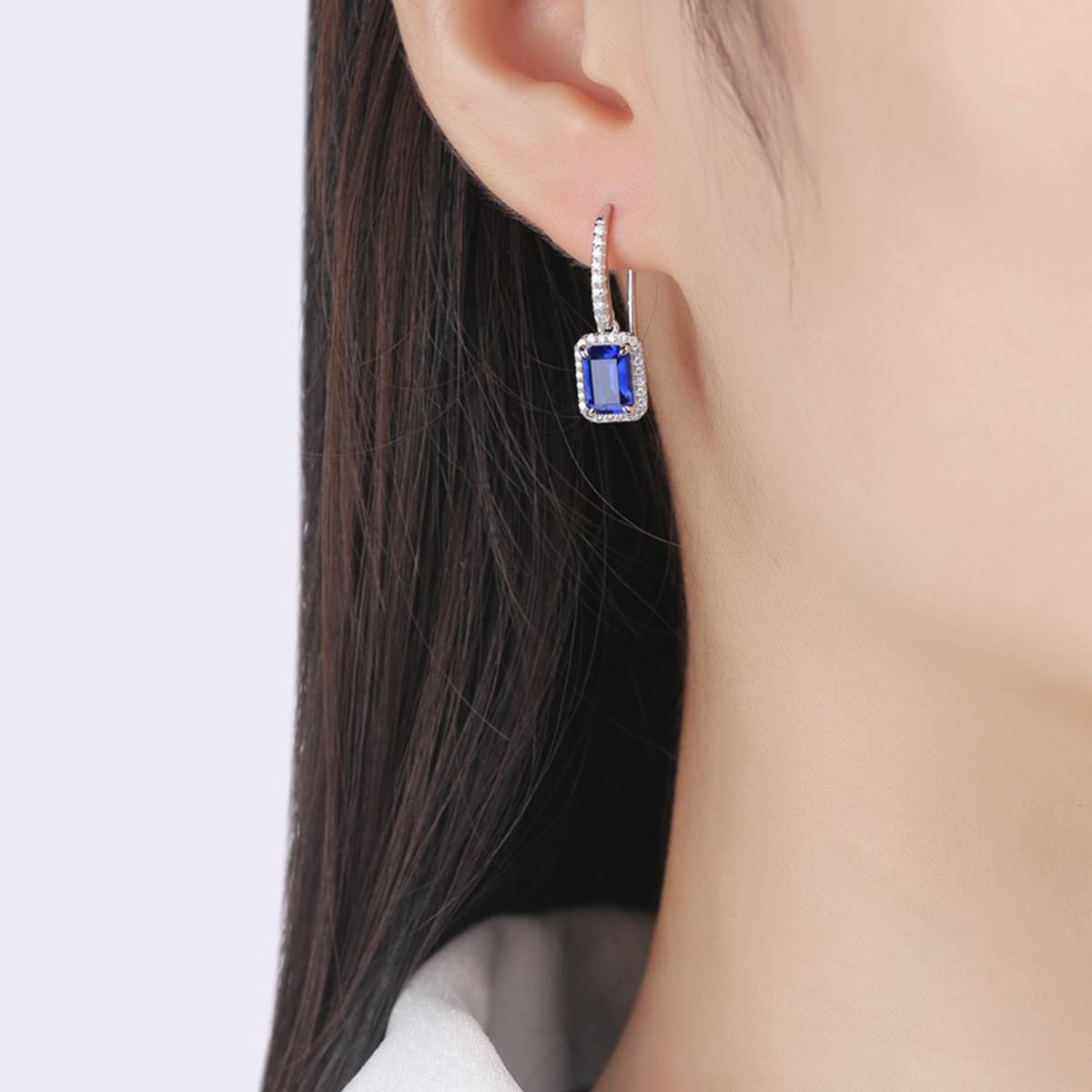 XSE0104培育彩宝S925银镀白金耳环长方形1.0ct