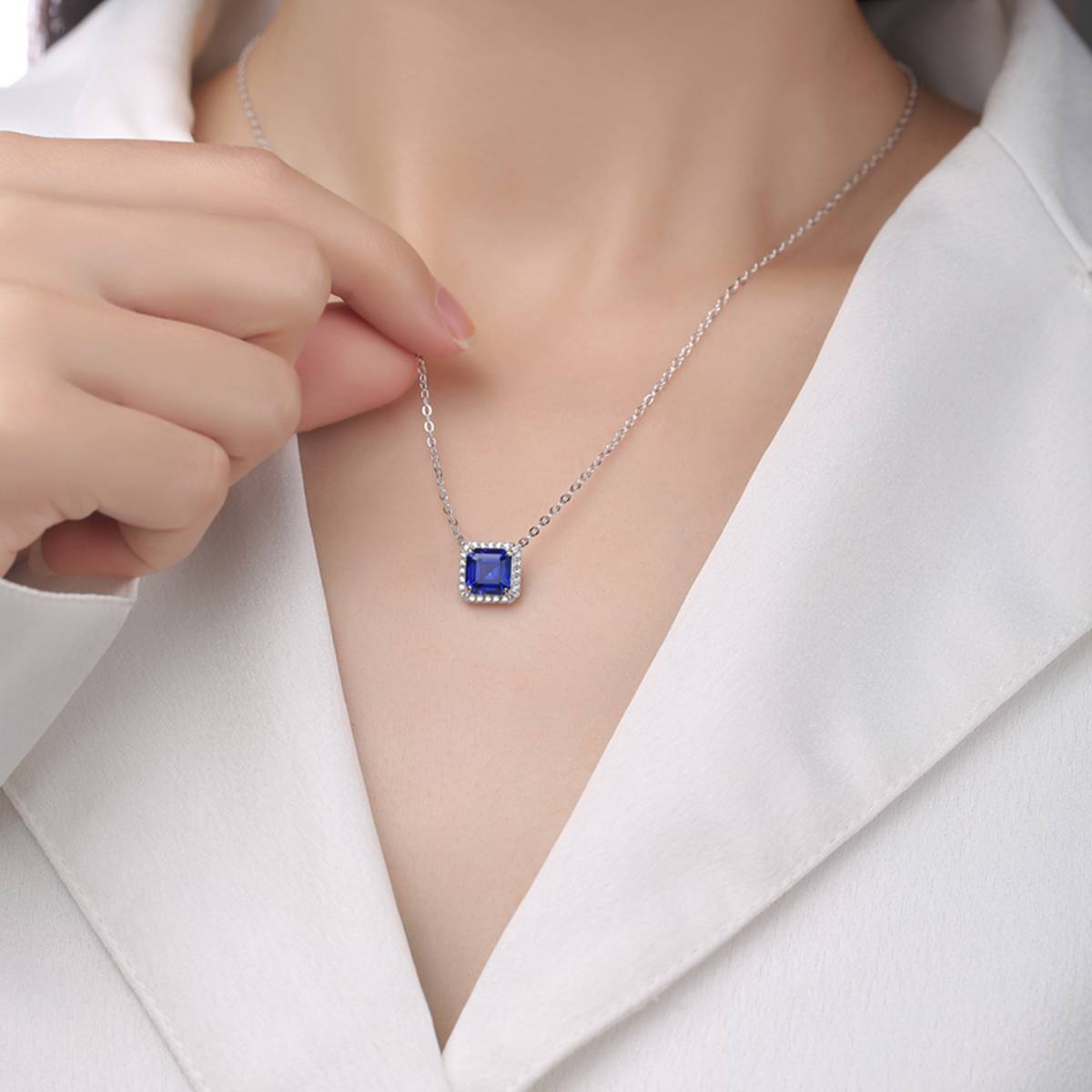 XSN0099培育彩宝S925银镀白金Necklace正方形1.5ct