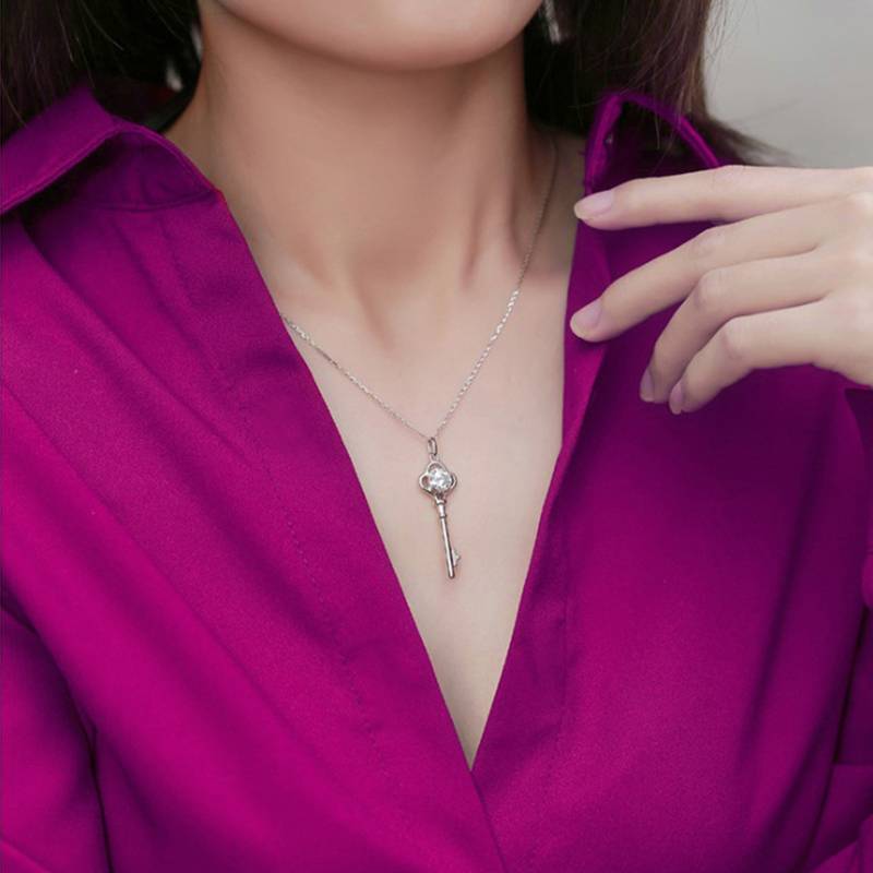 LCP0022MoissaniteS925银镀白金钥匙Necklace圆形1.0ct