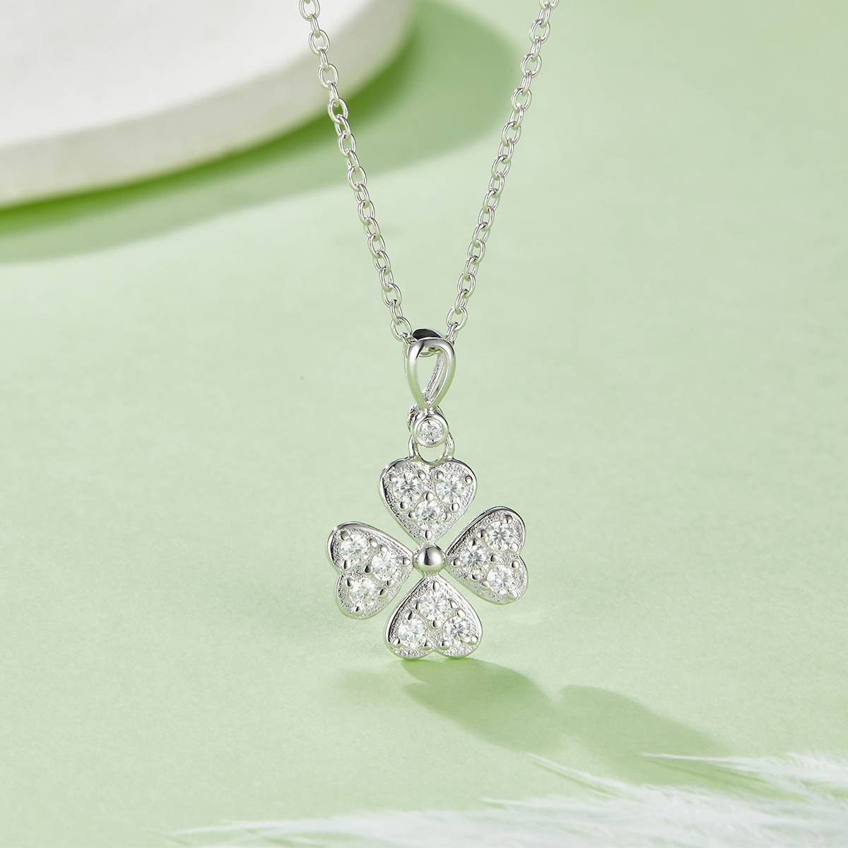 DSYP25四叶草S925银镀白金莫桑钻厘石吊坠耳钉套装0.38ct/0.6ct