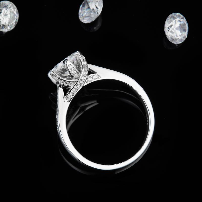 Micro inlaid Six Claw Women's Ring S925 Silver Plated Platinum Customized Selection Main Stone Moissanite Diamond 1.0ct/Secondary Stone High Carbon Diamond