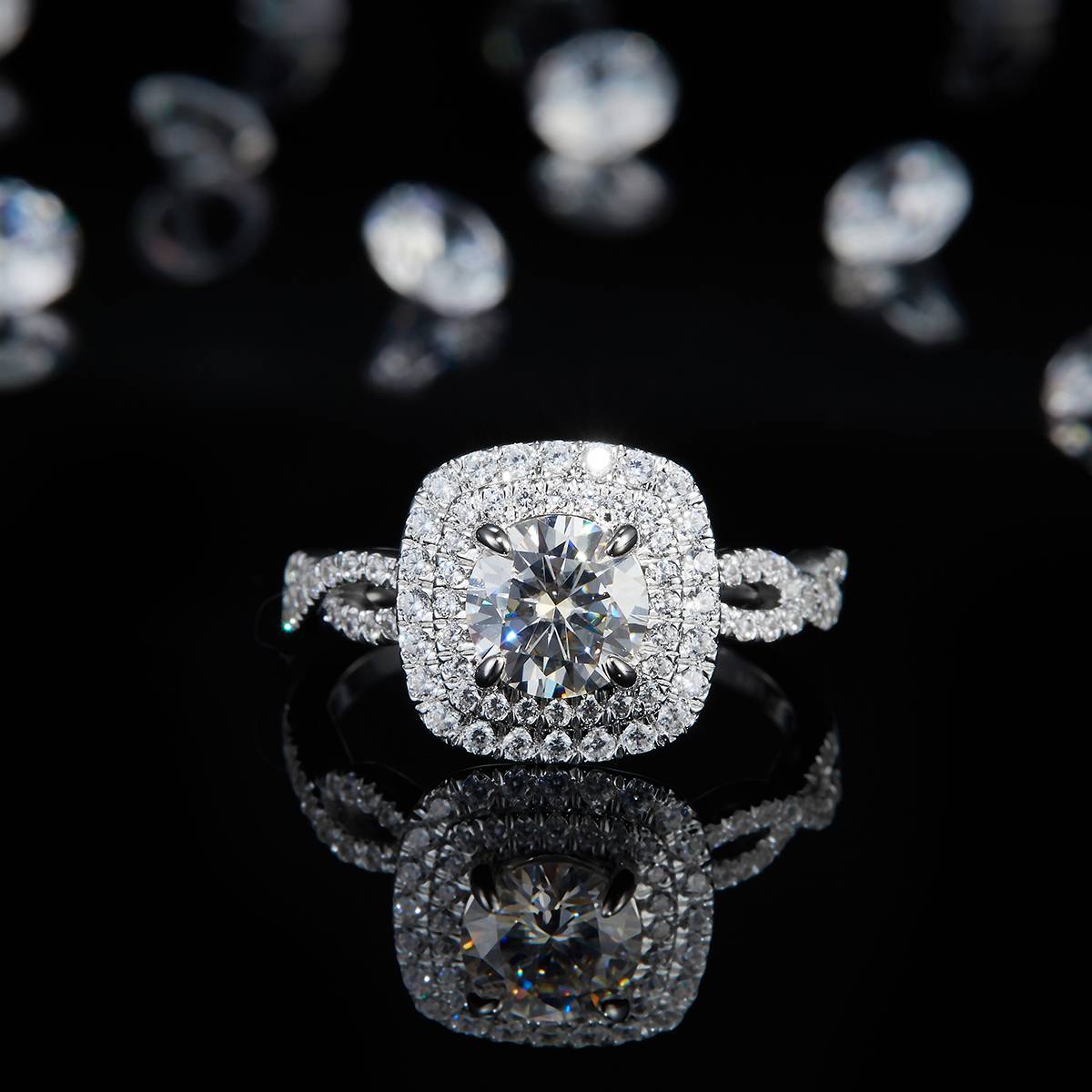 Twisted arm double-layer round bag women's ring S925 silver plated platinum customized selection Moissanite 1.0ct/Side Stone Cubic Zirconia