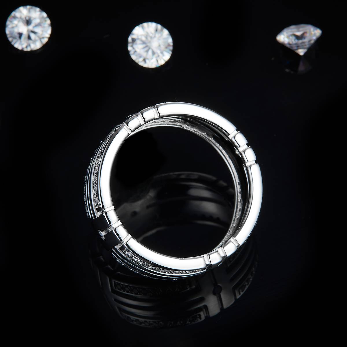 男士时尚风排戒S925银镀白金男戒定制选款副石莫桑钻0.6ct