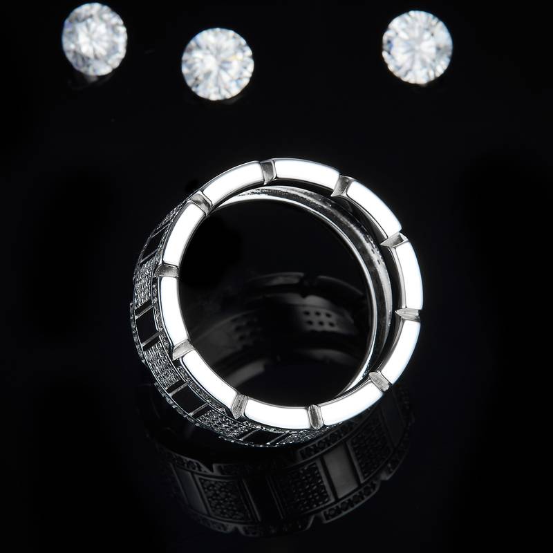 Affordable LuxuryMen's RingS925银镀白金定制选款副石Moissanite1.0ct