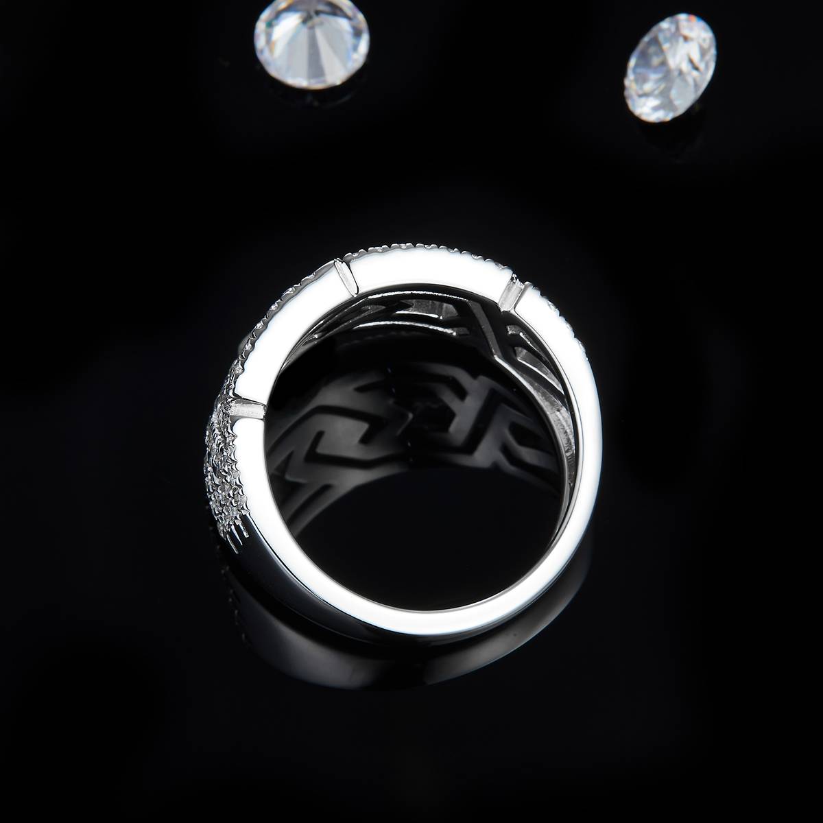 轻奢满钻男戒S925银镀白金定制选款副石莫桑钻0.87ct