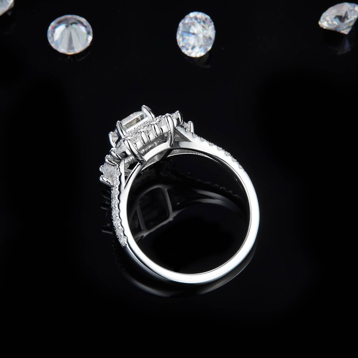 Light Luxury Emerald Cut Women's Ring S925 Silver Plated Platinum Customized Selection Main Stone Moissanite 1.0ct/Side Stone Cubic Zirconia