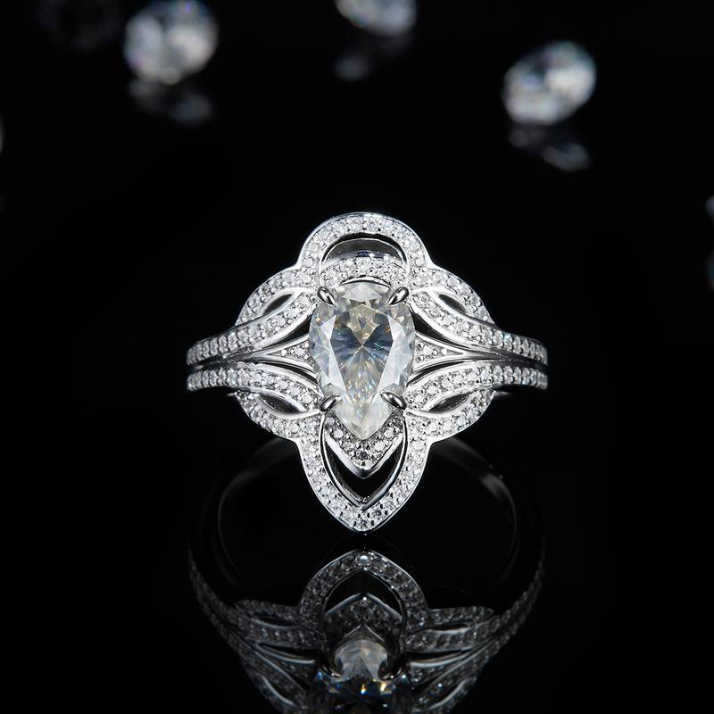 Affordable Luxury梨形Women's RingS925银镀白金定制选款主石Moissanite1.5ct/副石高碳钻