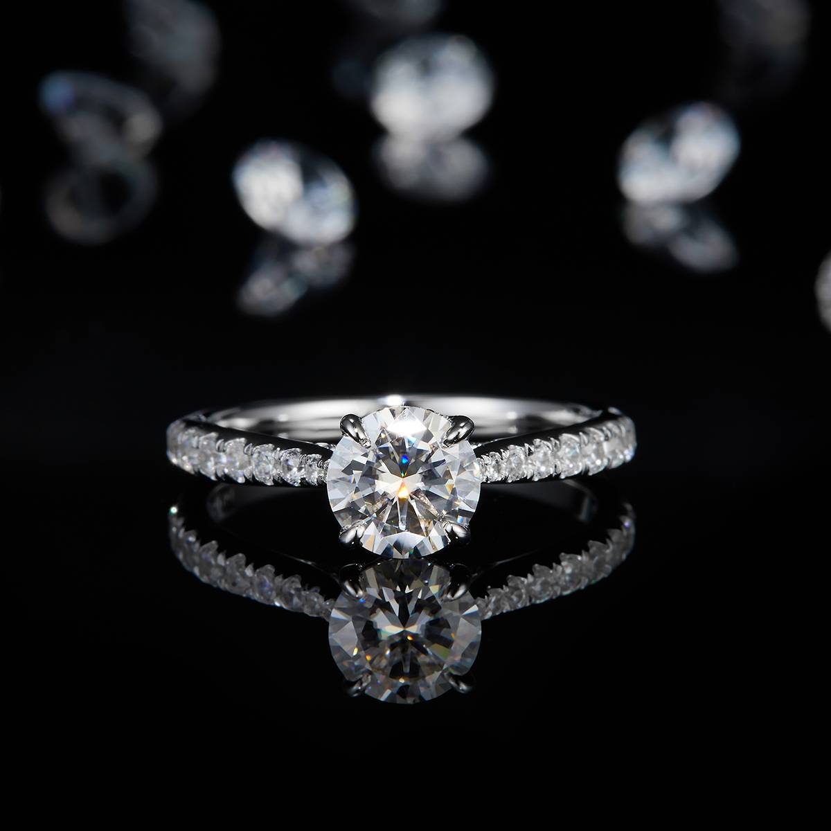 Micro Inlaid Four Claw Women's Ring S925 Silver Plated Platinum Customized Selection Main Stone Moissanite 1.0ct/Side Stone Cubic Zirconia