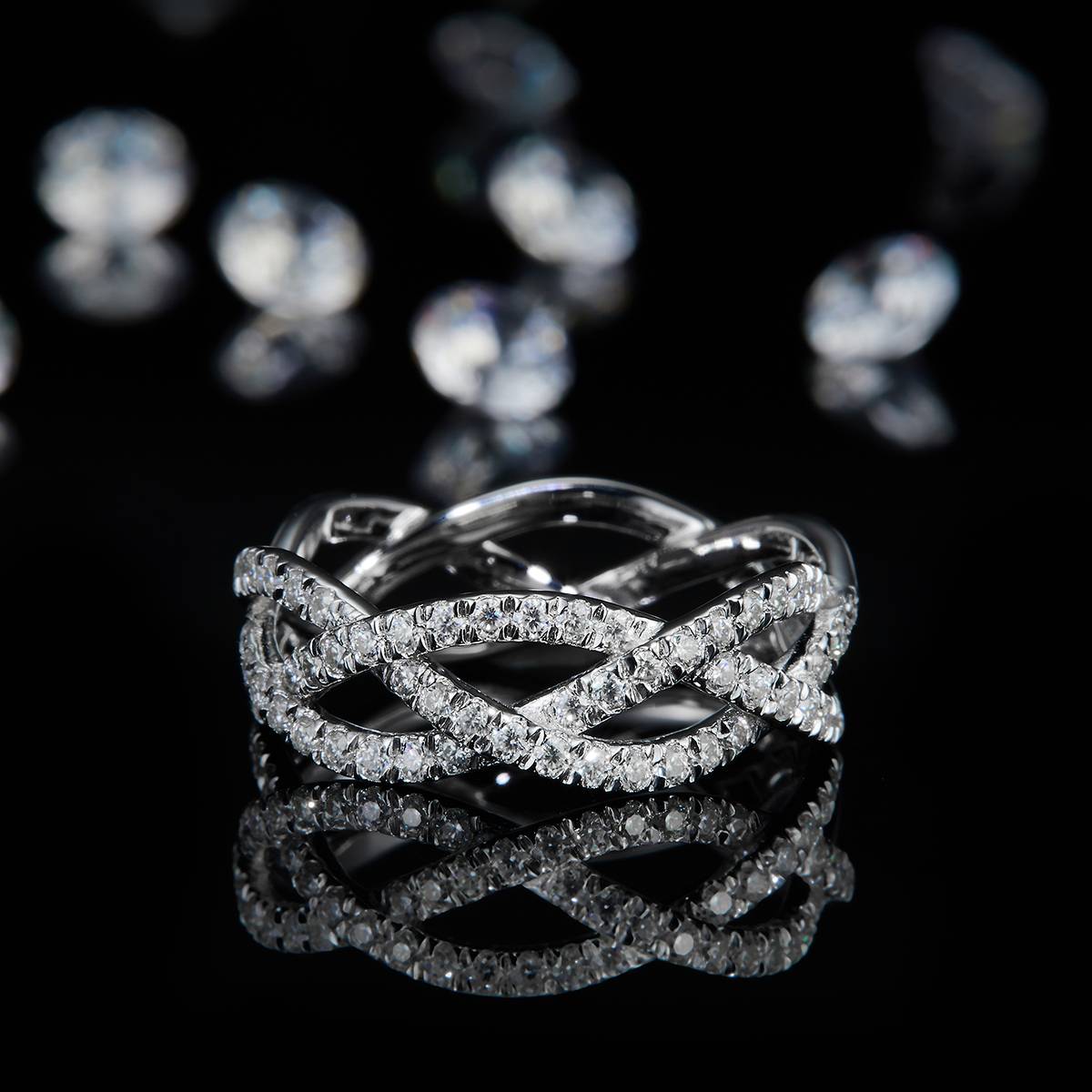 S925 Silver Plated Platinum Women's Ring Customized Selection Side Stone Moissanite 0.59ct