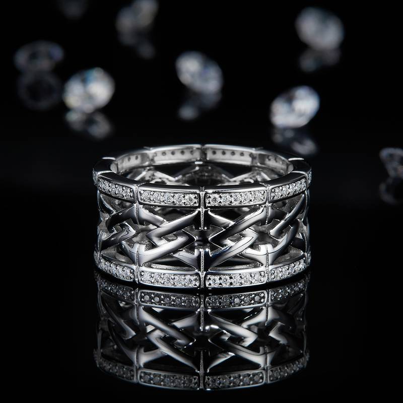 简约硬汉款排戒S925银镀白金男戒定制选款副石莫桑钻0.5ct