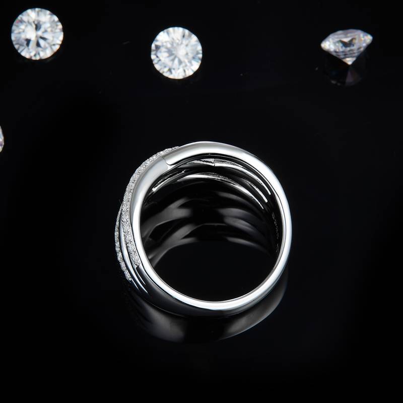 Affordable Luxury款排戒S925银镀白金Women's Ring定制选款副石Moissanite0.67ct