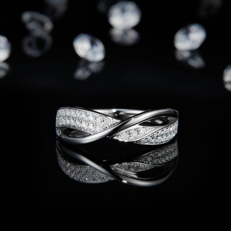 扭臂X形排戒S925银镀白金Women's Ring定制选款副石Moissanite0.26ct