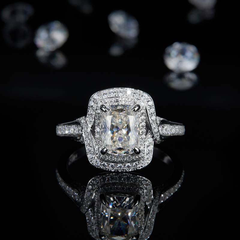 Affordable Luxury圆包肥长方Women's RingS925银镀白金定制选款主石Moissanite2.0ct/副石高碳钻