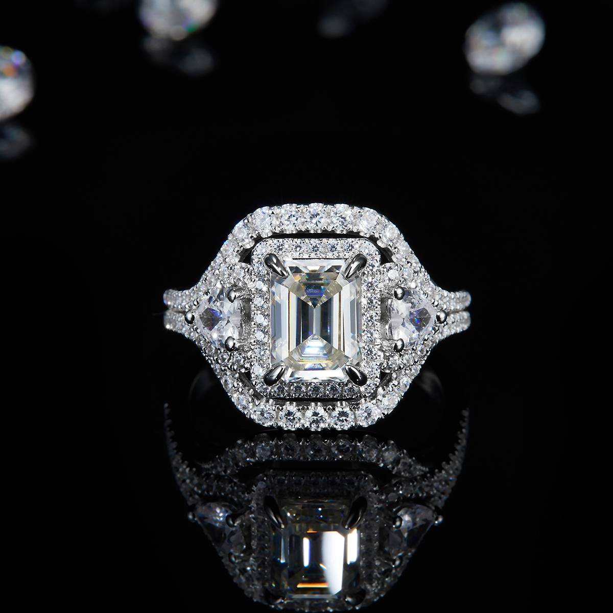 Light luxury surround set rectangular diamond women's ring S925 silver plated platinum custom selection Side Stone Moissanite 1.0ct/Side Stone Cubic Zirconia