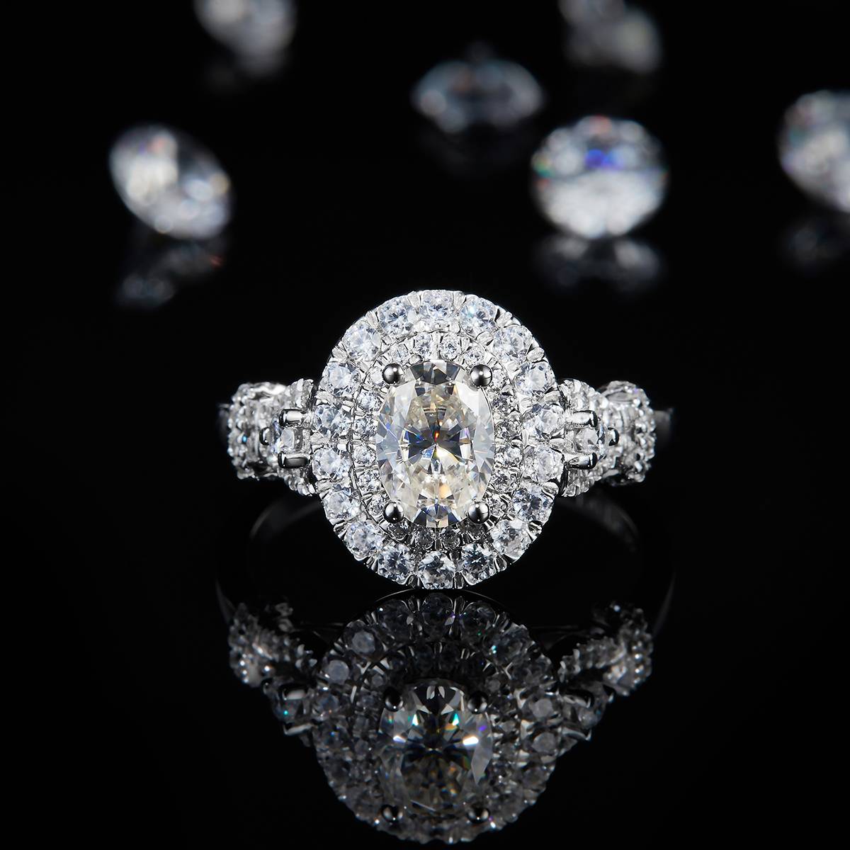 Round bag Oval cutting diamond women's ring S925 silver plated white gold custom selection main stone Moissanite 1.0ct/Side Stone Cubic Zirconia