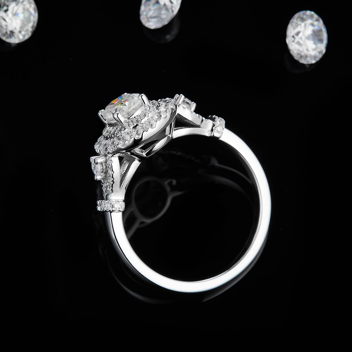 Round bag Oval cutting diamond women's ring S925 silver plated white gold custom selection main stone Moissanite 1.0ct/Side Stone Cubic Zirconia
