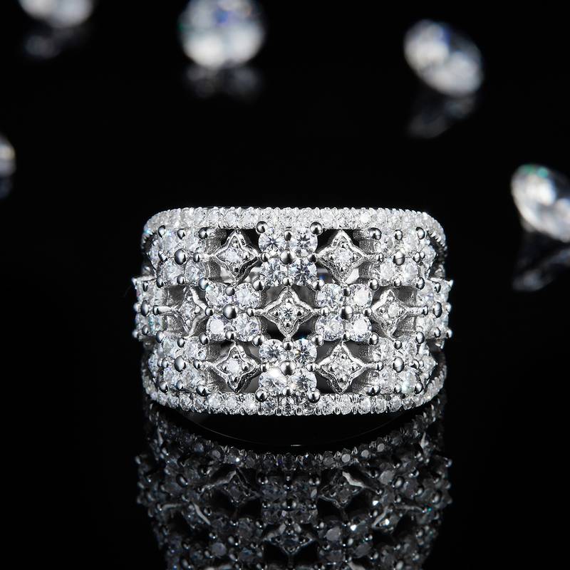 满钻排戒S925银镀白金女戒定制选款副石莫桑钻1.58ct