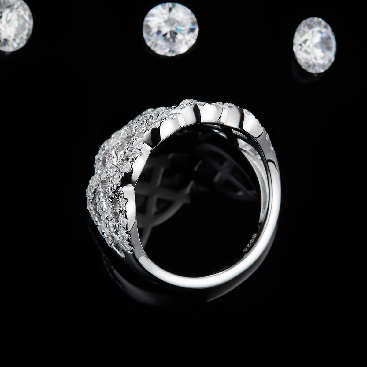 Full Diamond S925 Silver Plated Platinum Women's Ring Customized Selection Side Stone Moissanite 1.26ct