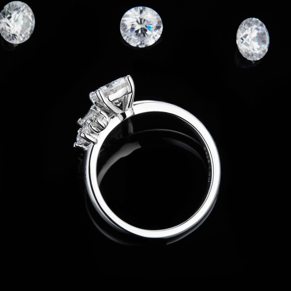 Four Claw Women's Ring S925 Silver Plated Platinum Customized Selection Main Stone Moissanite 1.0ct/Side Stone Cubic Zirconia