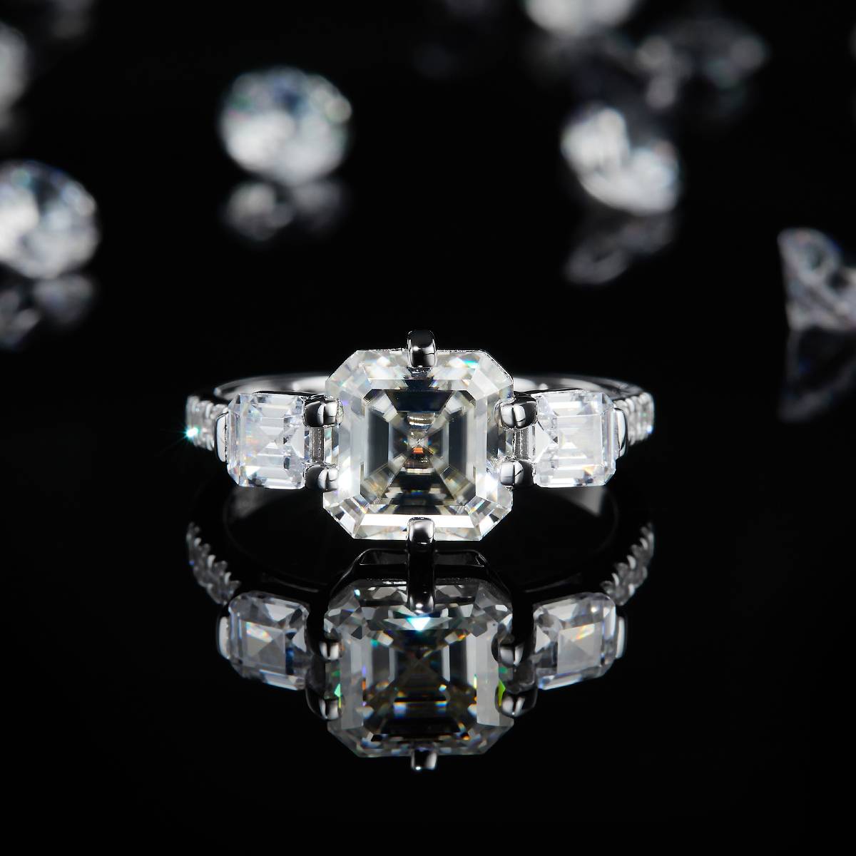 三石款方钻女戒S925银镀白金定制选款主石莫桑钻2.5ct/副石高碳钻