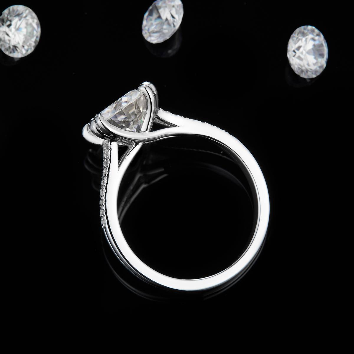 Single Head Women's Ring S925 Silver Plated Platinum Women's Ring Customized Selection Main Stone Moissanite 3.0ct/Side Stone Cubic Zirconia