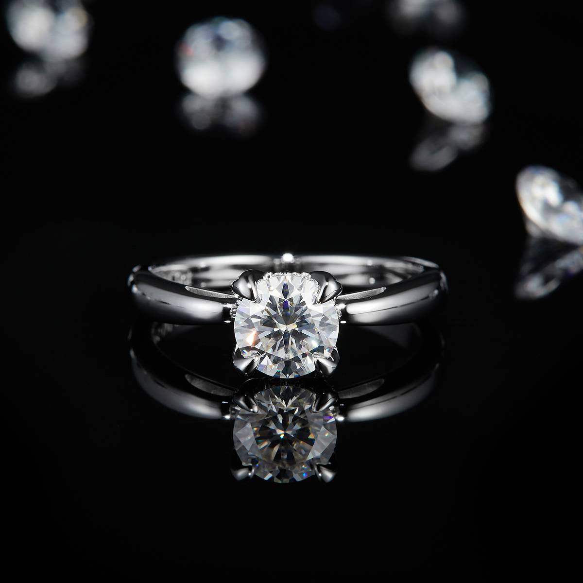 Four Claw S925 Silver Plated Platinum Customized Selection Main Stone Moissanite 1.0ct